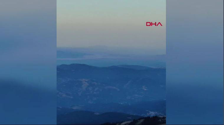 Uludağ’ın zirvesinde görüntülendi: Gün doğumu ve ayın batışı aynı karede - Resim: 1